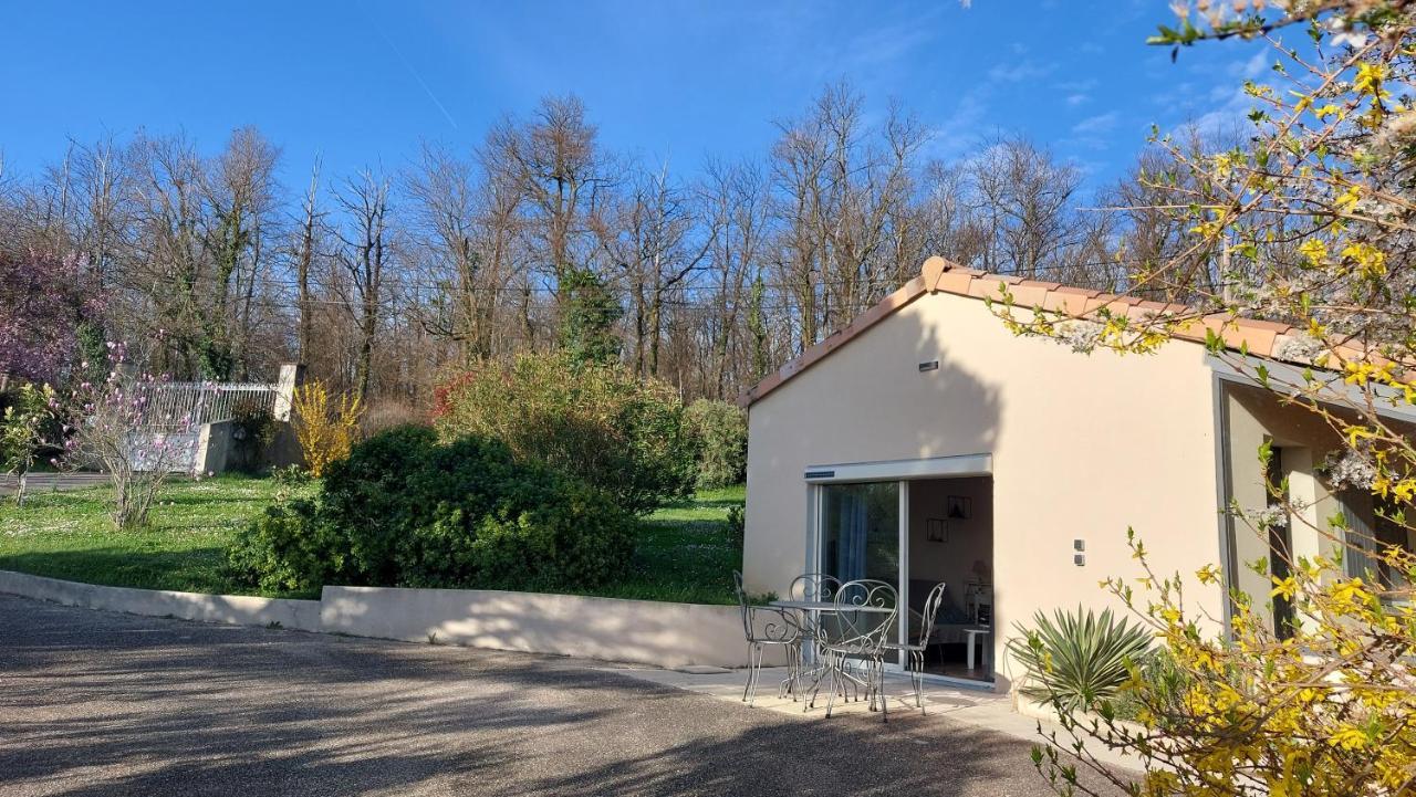 Le Prieure Villa La Motte-de-Galaure Exterior photo